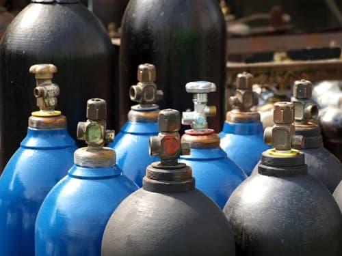It is safe to test cylinders of all types and sizes with UE